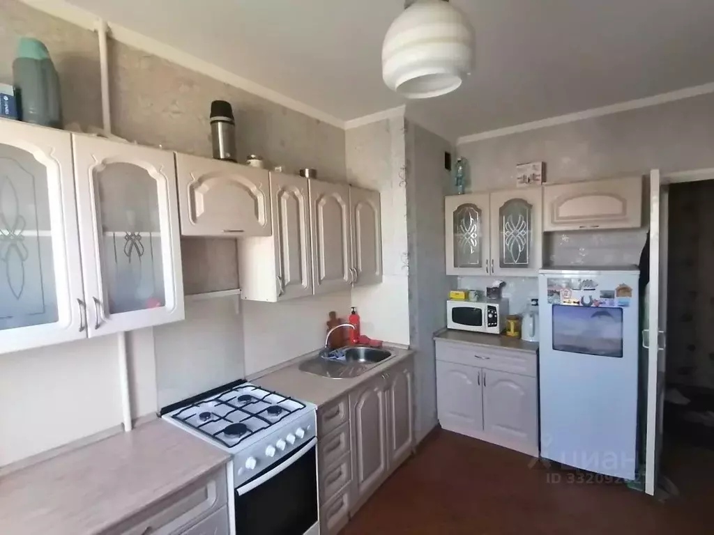 3-к кв. Омская область, Омск ул. 70 лет Октября, 10/2 (63.0 м) - Фото 2