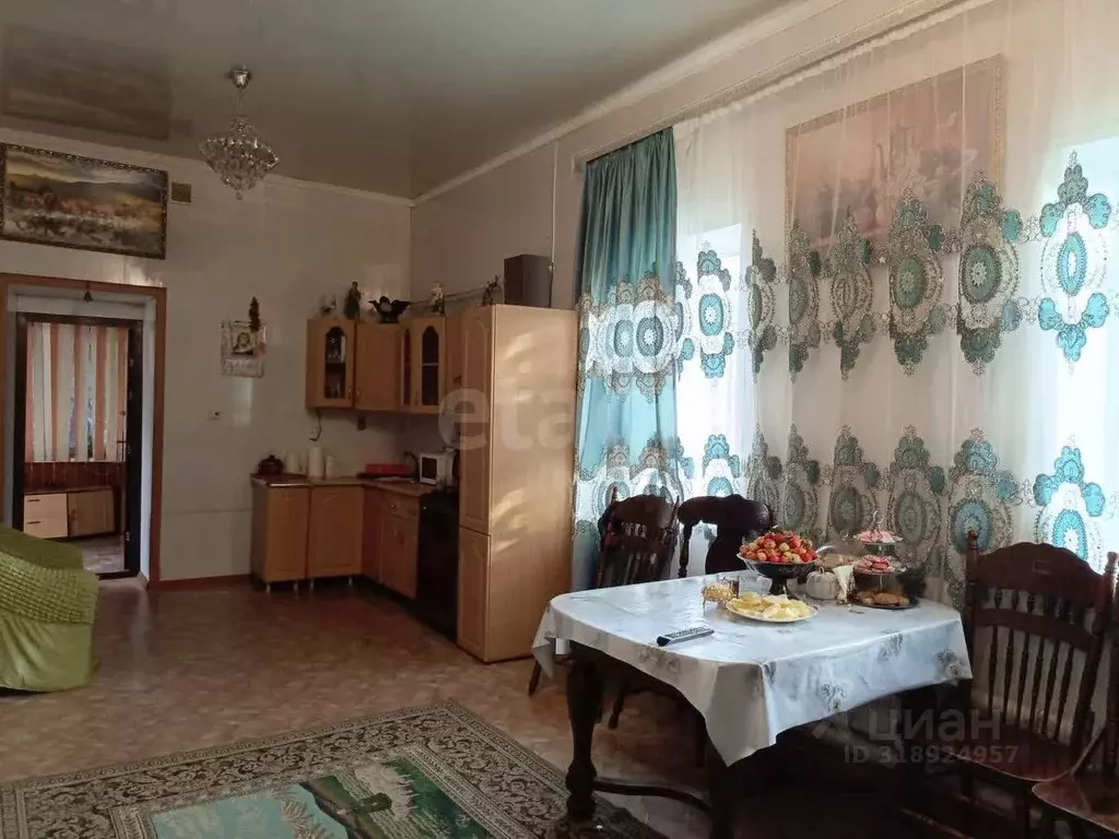 Дом в Омская область, Омск Порт-Артур мкр, ул. Витебская, 14 (136 м) - Фото 1