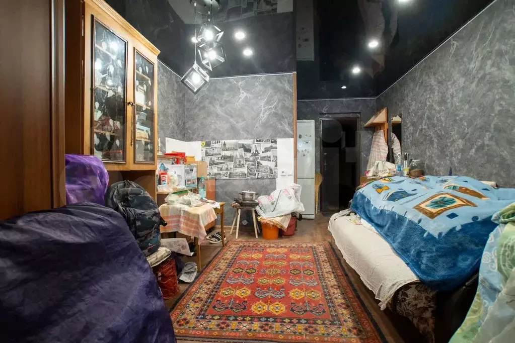 Комната 15 м в 1-к., 1/6 эт. - Фото 0