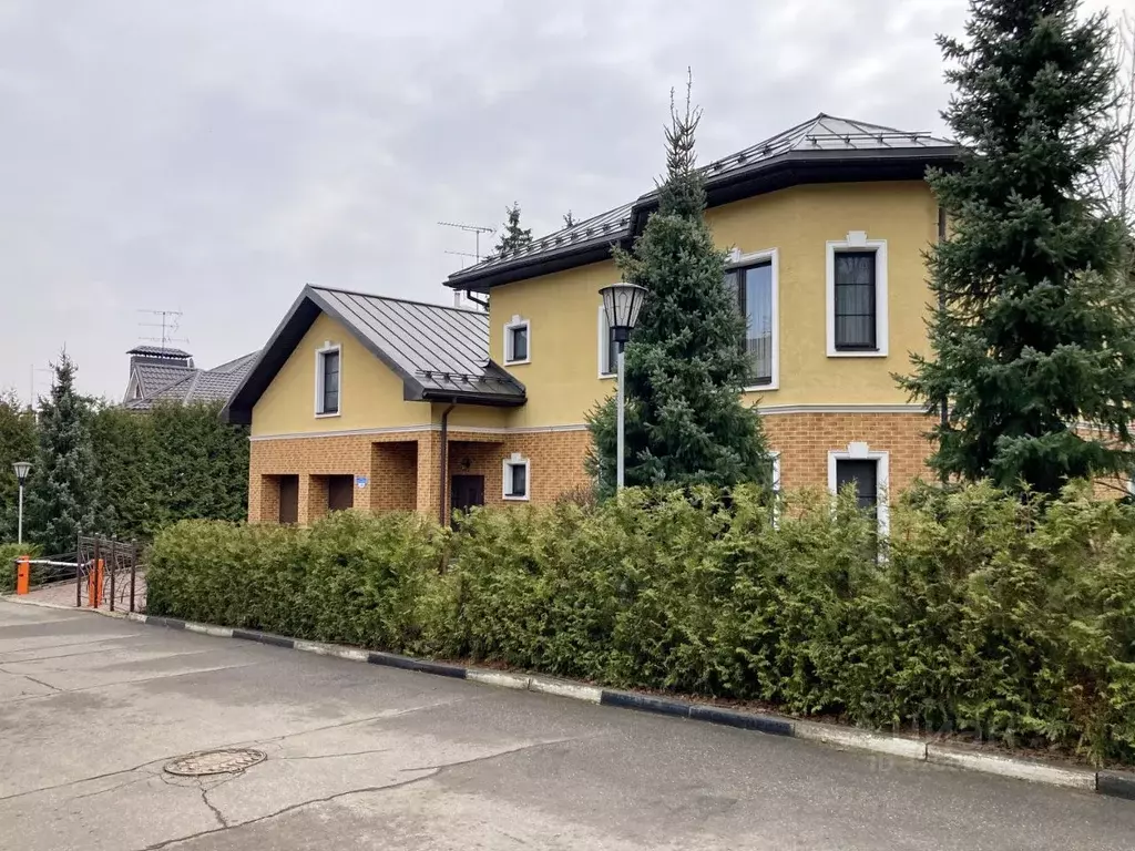 Дом в Москва ул. Кустодиева, 21 (830 м) - Фото 1