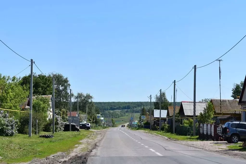 Участок в Башкортостан, Чишминский район, Аровский сельсовет, с. ... - Фото 0