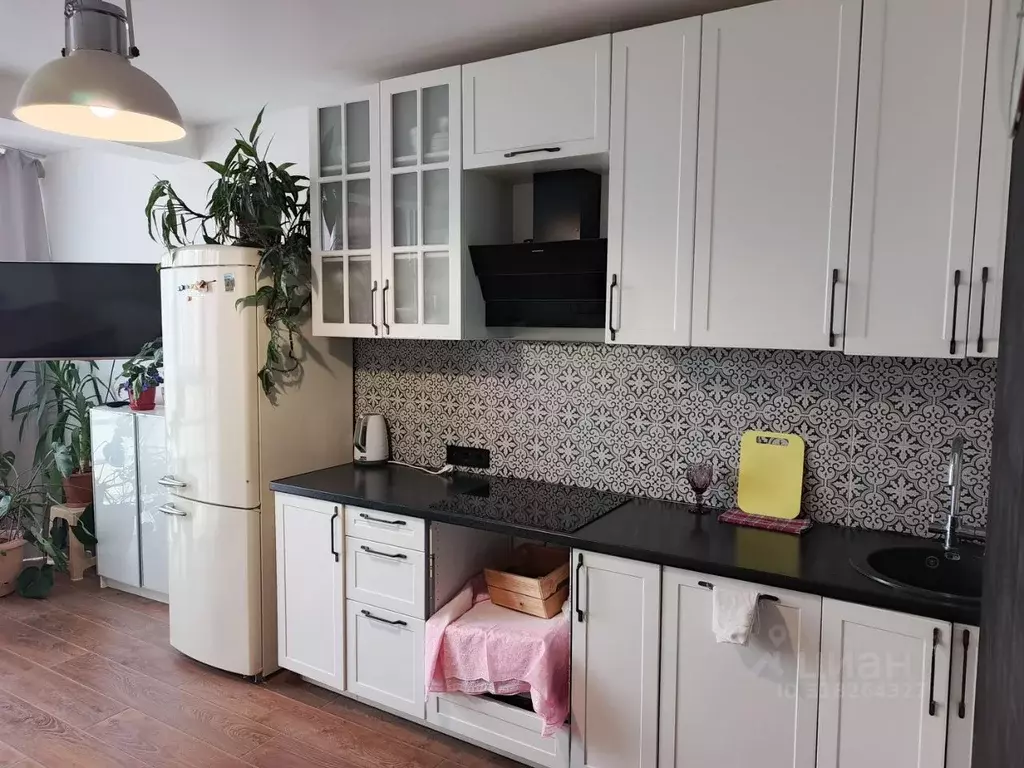 2-к кв. Санкт-Петербург просп. Героев, 18 (68.0 м) - Фото 1