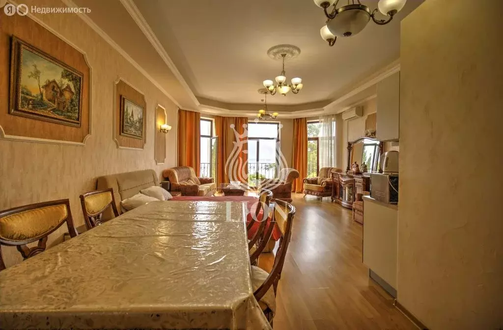 Квартира-студия: Алушта, Комсомольская улица, 5 (50 м) - Фото 2