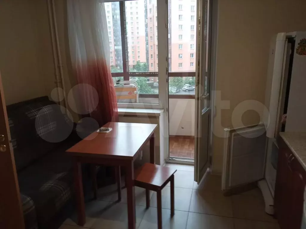 1-к. квартира, 37 м, 4/15 эт. - Фото 0