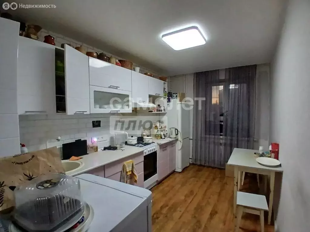 3-комнатная квартира: Ревда, улица Максима Горького, 49 (57.4 м) - Фото 1