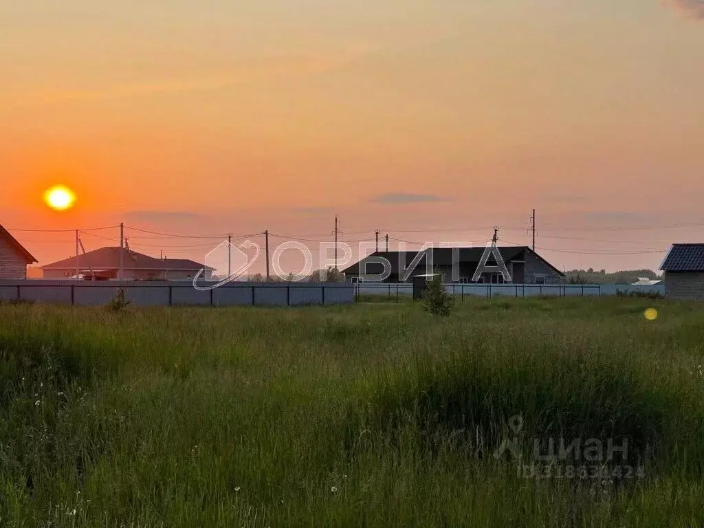 Участок в Тюменская область, Тюменский район, д. Падерина  (9.0 сот.) - Фото 0