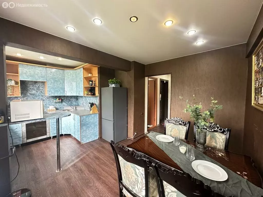 3-комнатная квартира: Усолье-Сибирское, проспект Красных Партизан, 38 ... - Фото 1