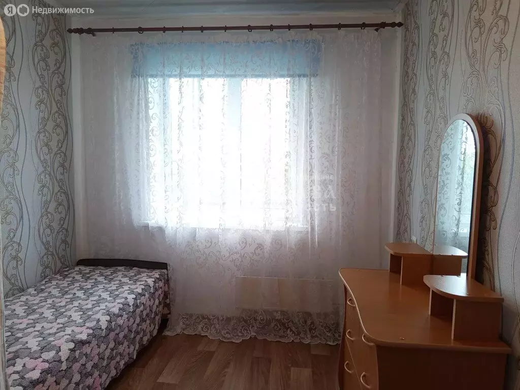 3-комнатная квартира: Полысаево, улица Крупской, 126 (64.5 м) - Фото 1