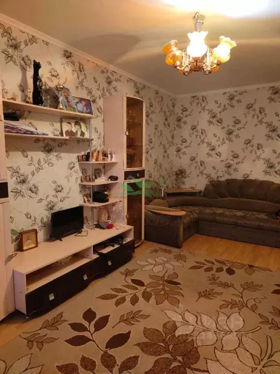 3-к кв. Белгородская область, Белгород Вокзальная ул., 28 (70.6 м) - Фото 1