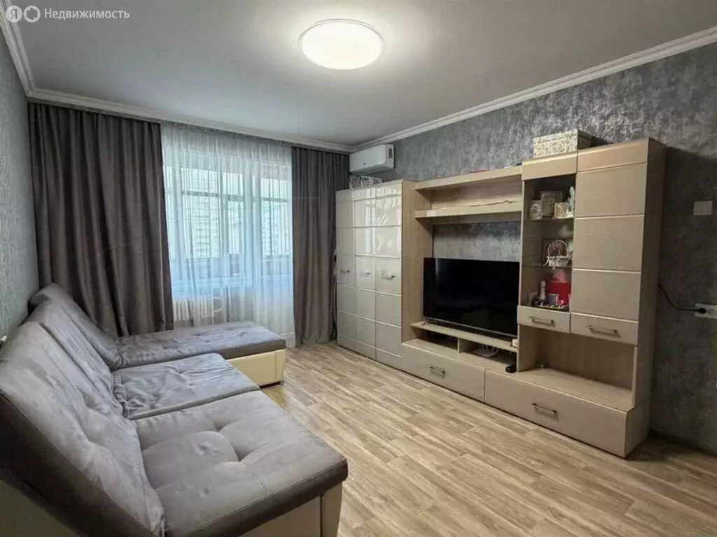 1-комнатная квартира: Старый Оскол, микрорайон Восточный, 12 (39 м) - Фото 1