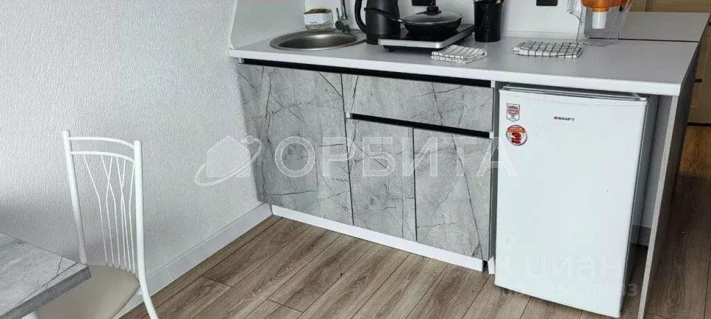Студия Тюменская область, Тюмень ул. Мельникайте, 83 (23.3 м) - Фото 1