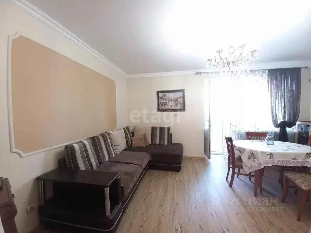 2-к кв. Амурская область, Благовещенск Зейская ул., 285 (55.7 м) - Фото 1