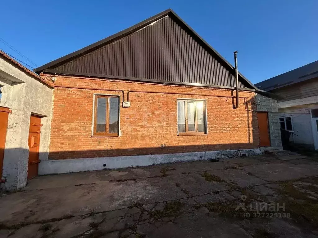 Дом в Северная Осетия, Заводской пгт ул. 10-я Линия, 36 (227 м) - Фото 1