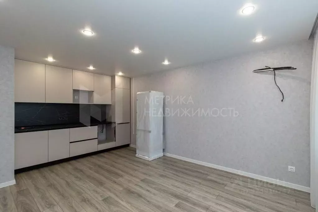 1-к кв. Тюменская область, Тюмень ул. Лесопарковая, 1к1 (38.0 м) - Фото 1