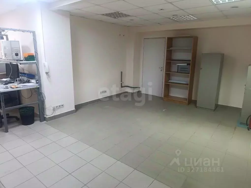 Помещение свободного назначения в Волгоградская область, Волгоград ул. ... - Фото 2