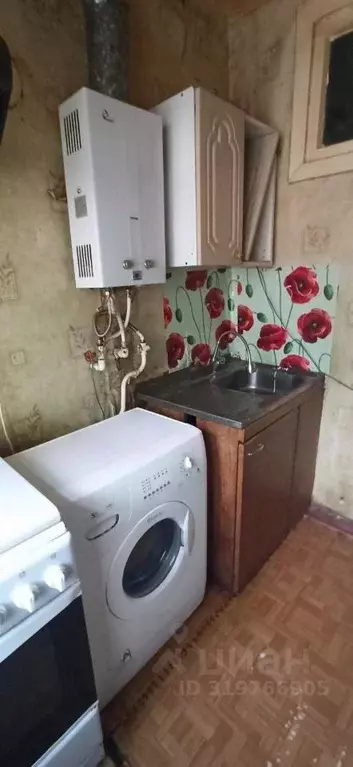 2-к кв. Псковская область, Псков Октябрьский просп., 35 (39.9 м) - Фото 0