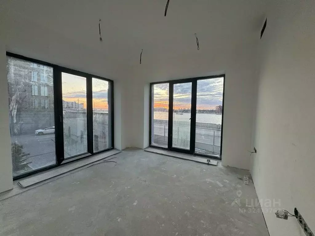 3-к кв. Санкт-Петербург наб. Макарова, 58 (62.7 м) - Фото 1