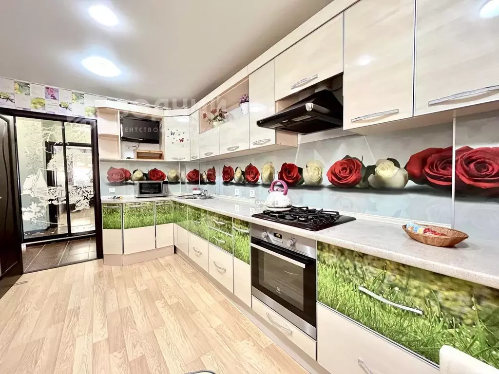 2-к кв. Чувашия, Канаш ул. Свободы, 11 (53.4 м) - Фото 2