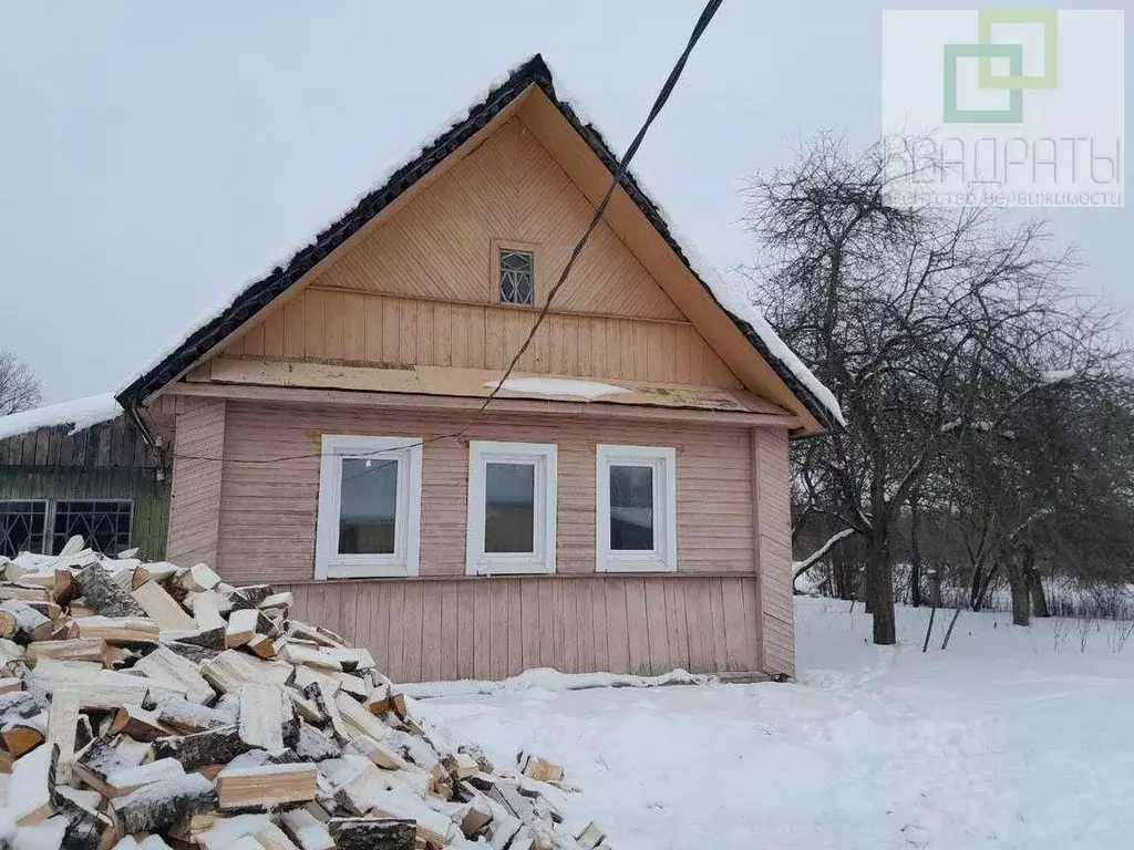 Дом в Ленинградская область, Лужский район, Володарское с/пос, д. ... - Фото 1