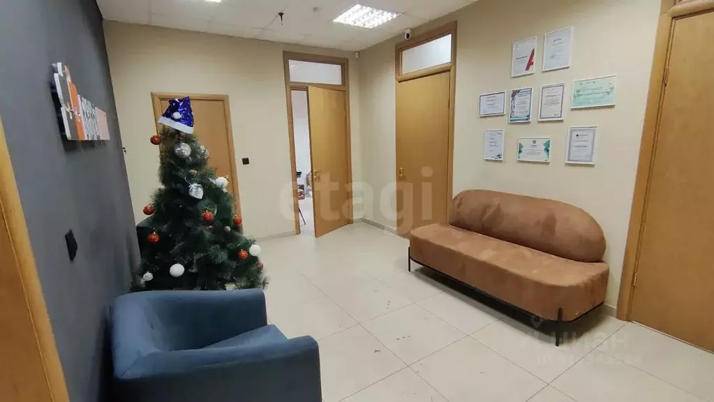 Офис в Тюменская область, Тюмень Сургутская ул., 11к2 (155 м) - Фото 2