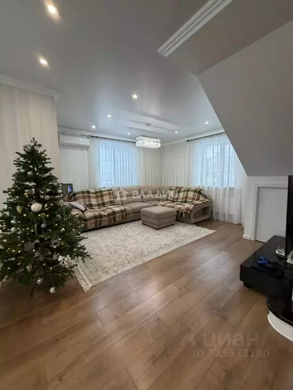 Дом в Оренбургская область, Новотроицк городской округ, с. Хабарное ... - Фото 2