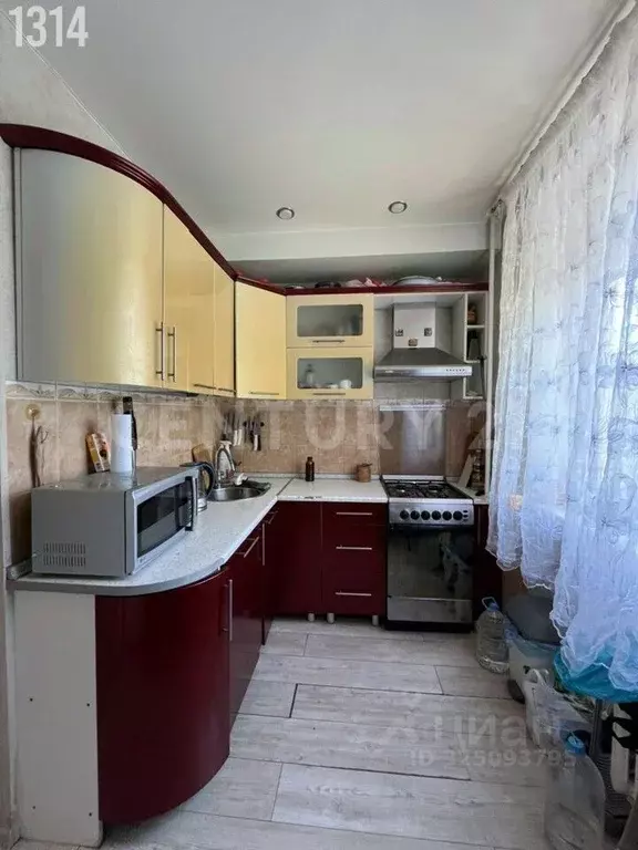 3-к кв. Севастополь ул. Маршала Геловани, 26 (66.0 м) - Фото 2