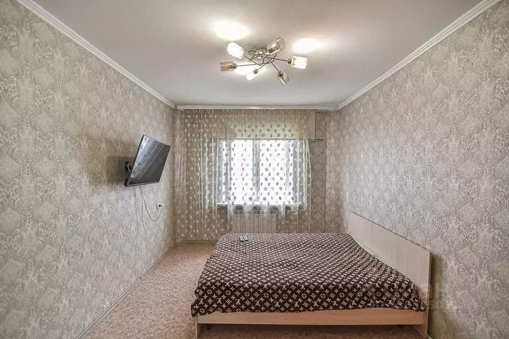 1-к кв. Сахалинская область, Южно-Сахалинск ул. Есенина, 3 (37.8 м) - Фото 1