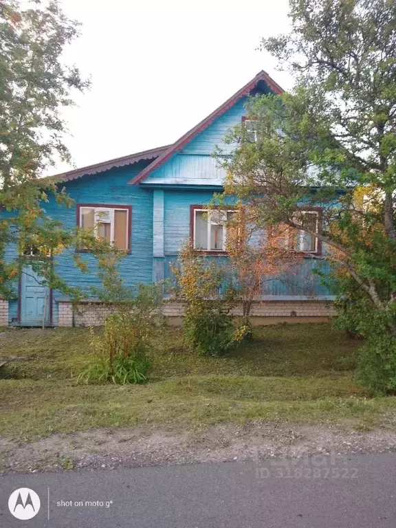 Дом в Новгородская область, Шимский район, Медведское с/пос, д. ... - Фото 0