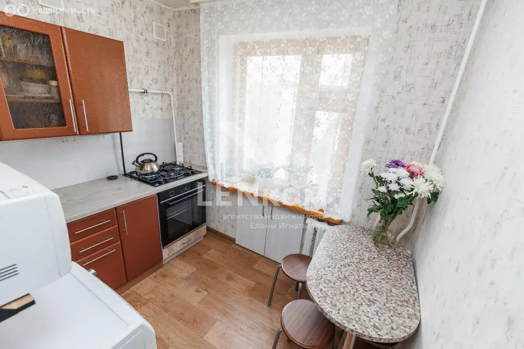 3-комнатная квартира: Ижевск, Школьная улица, 33 (58.9 м) - Фото 1