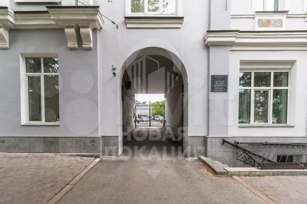 Помещение свободного назначения в Омская область, Омск ул. Гагарина, ... - Фото 0