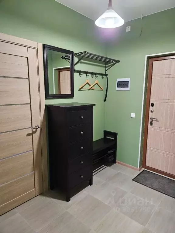 1-к кв. Ленинградская область, Коммунар Гатчинский район, ул. ... - Фото 0