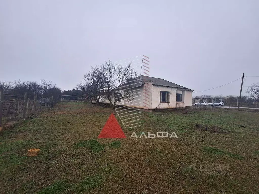 Дом в Крым, Раздольненский район, Березовское с/пос, с. Нива ул. ... - Фото 2