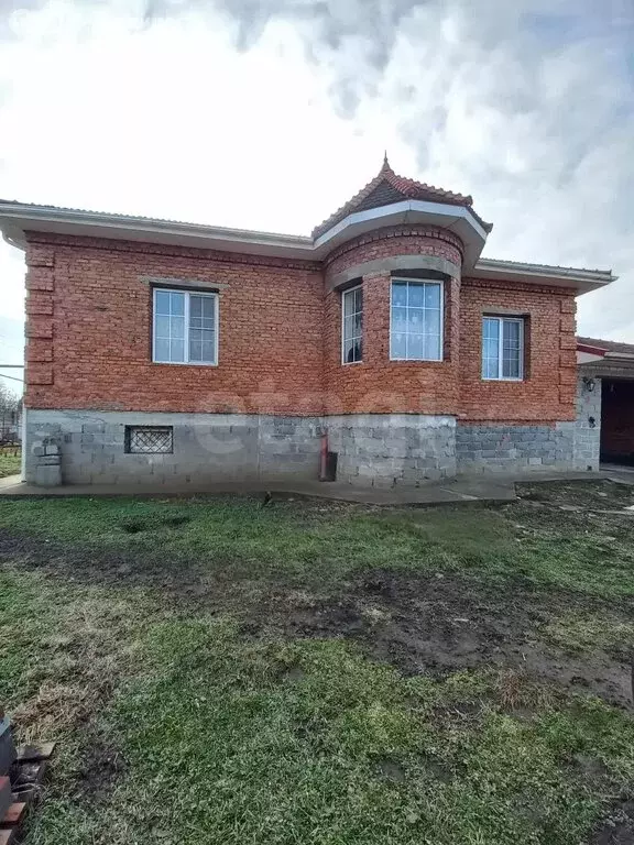 Дом в Невинномысск, Урожайная улица (220.2 м) - Фото 1