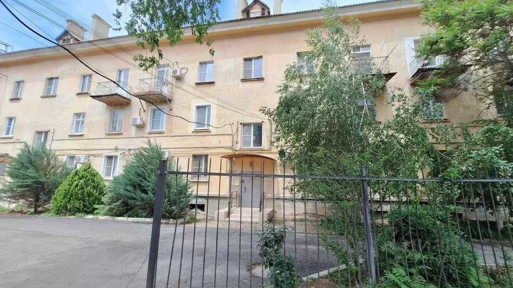 1-к кв. Астраханская область, Астрахань пл. Шаумяна, 3 (35.9 м) - Фото 2