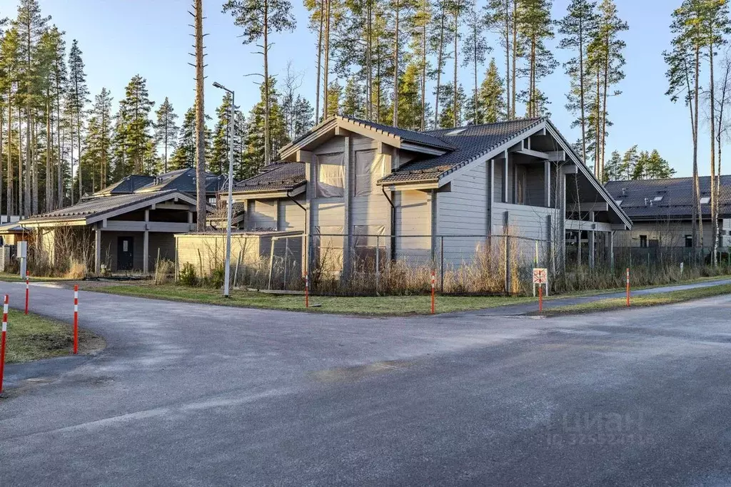 Дом в Ленинградская область, Выборгский район, Первомайское с/пос, ... - Фото 1