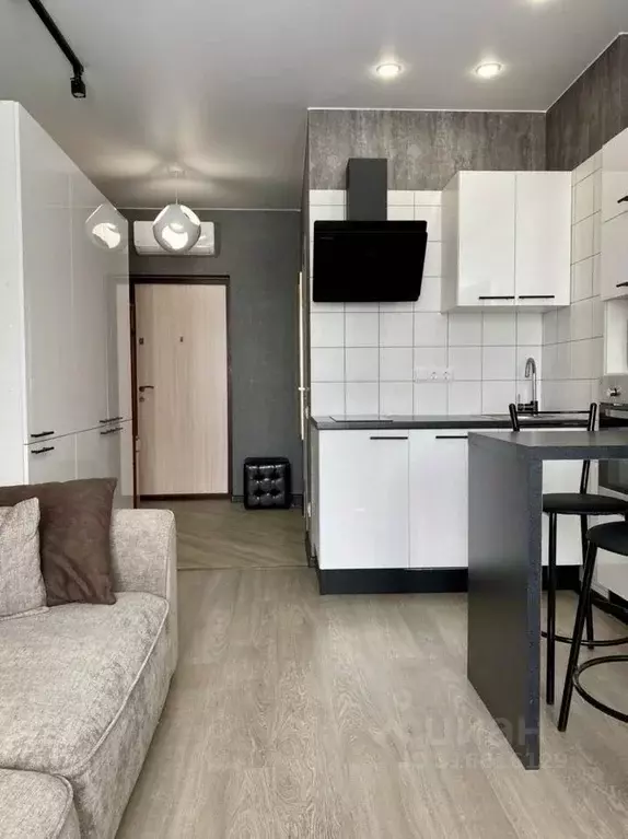 Студия Санкт-Петербург ул. Оптиков, 37 (29.0 м) - Фото 0