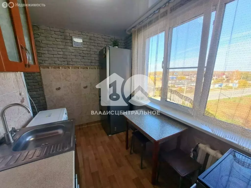 3-комнатная квартира: село Криводановка, Микрорайон, 9 (58.2 м) - Фото 1