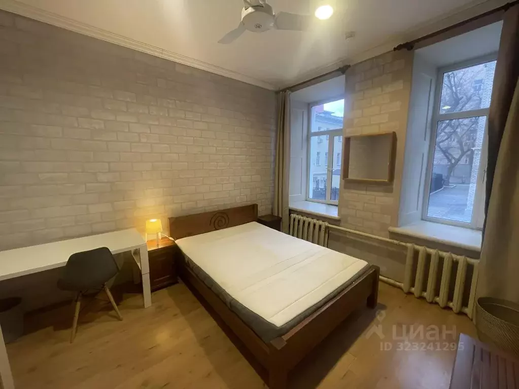 Комната Москва Большой Каретный пер., 6 (14.0 м) - Фото 1