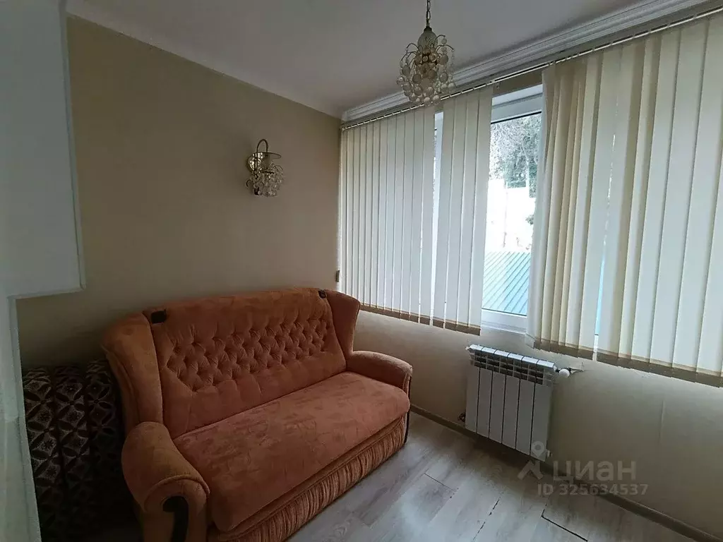 2-к кв. Крым, Ялта пер. Матросский, 2 (58.0 м) - Фото 0