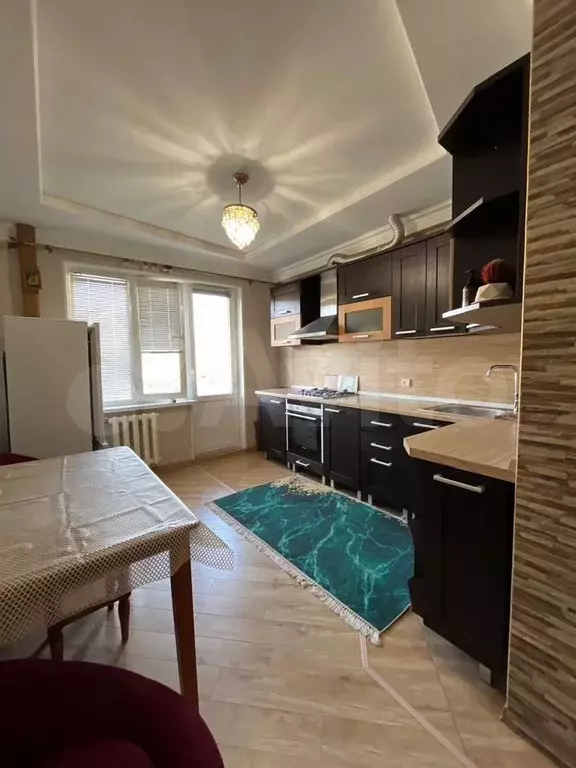 2-к. квартира, 60 м, 8/9 эт. - Фото 0