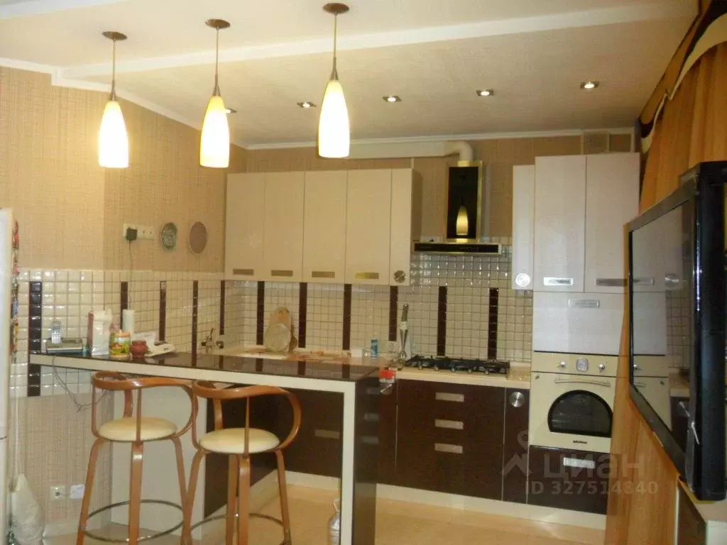 2-к кв. Калужская область, Калуга ул. Академика Королева, 22 (78.0 м) - Фото 1