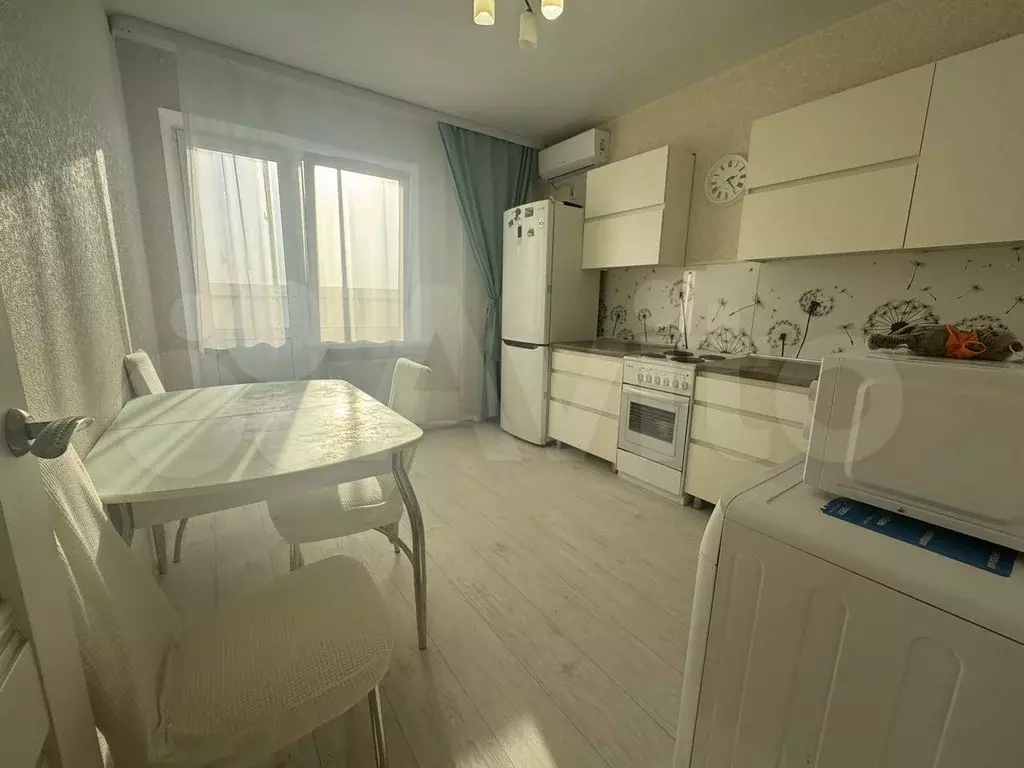2-к. квартира, 65 м, 15/16 эт. - Фото 0