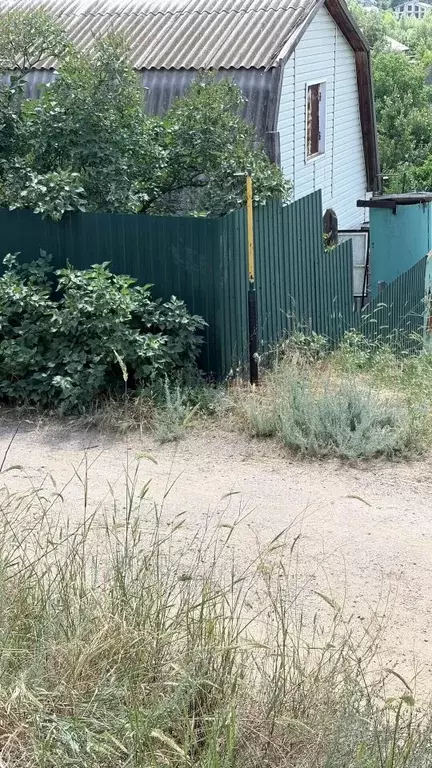 Участок в Волгоградская область, Волжский Рассвет СНТ, ул. Виноградная ... - Фото 2