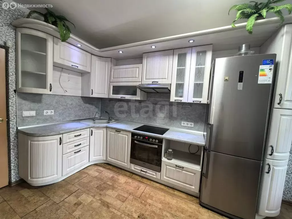 3-комнатная квартира: Чита, микрорайон Октябрьский, 14 (85.9 м) - Фото 1