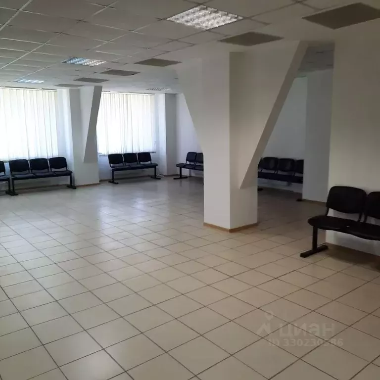 Помещение свободного назначения в Саха (Якутия), Нерюнгри ул. ... - Фото 2