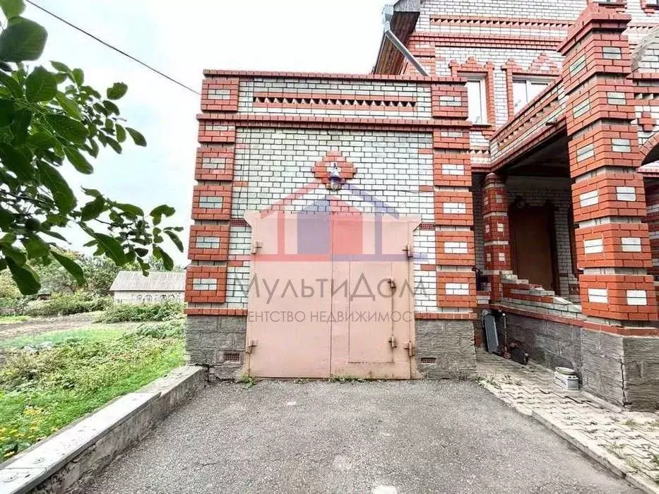 Дом в Белгородская область, Старый Оскол Санаторный пер., 26 (315 м) - Фото 1