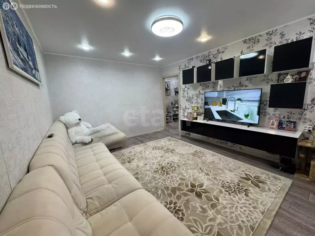 2-комнатная квартира: Пласт, улица Галкина, 16 (48.8 м) - Фото 1