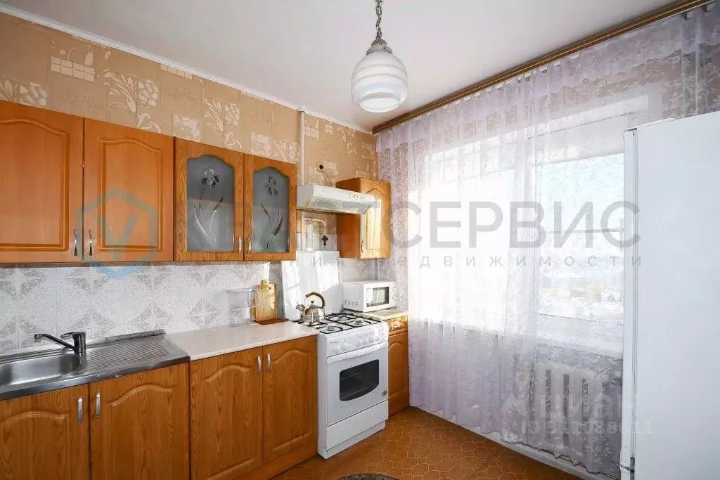 2-к кв. Омская область, Омск Заозерный мкр, просп. Менделеева, 43 ... - Фото 0