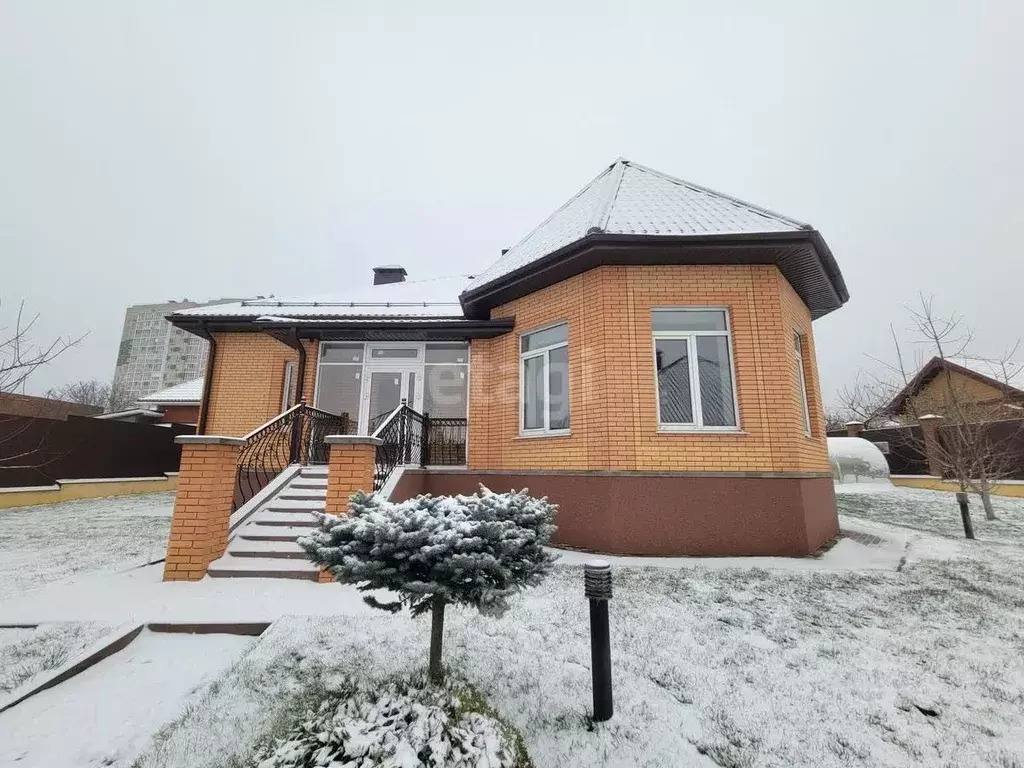 Дом в Белгородская область, Белгород Новый мкр, ул. Сургутская, 31 ... - Фото 0