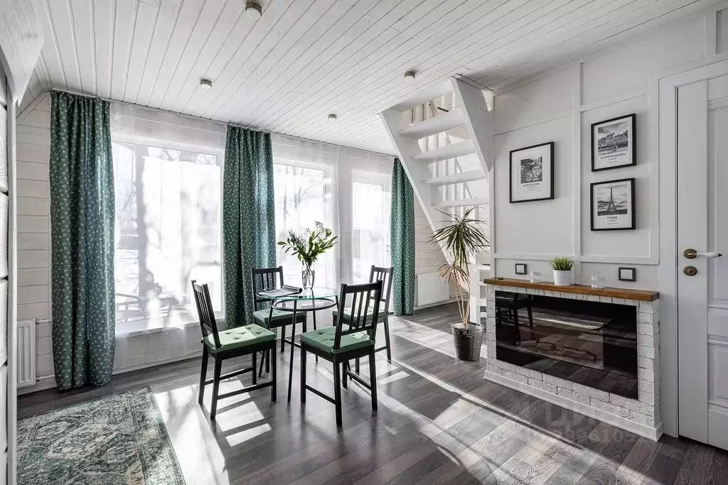 Дом в Ленинградская область, Ломоносовский район, Виллозское городское ... - Фото 1